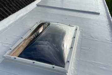 PVC dak Hoogeveen met lichtkoepel