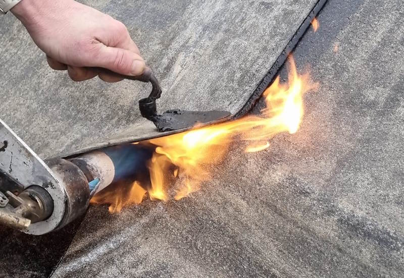 Dakleer aanbrengen op een plat dak